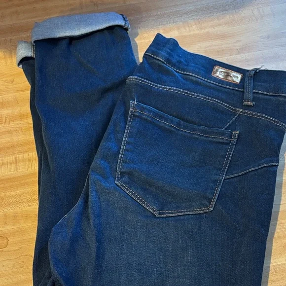 Juicy Couture Dark Blue Ankle Jeans - Picture 3 of 6